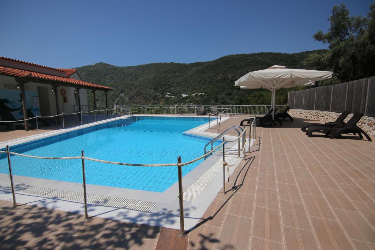 Poros Beach Studios Extérieur photo