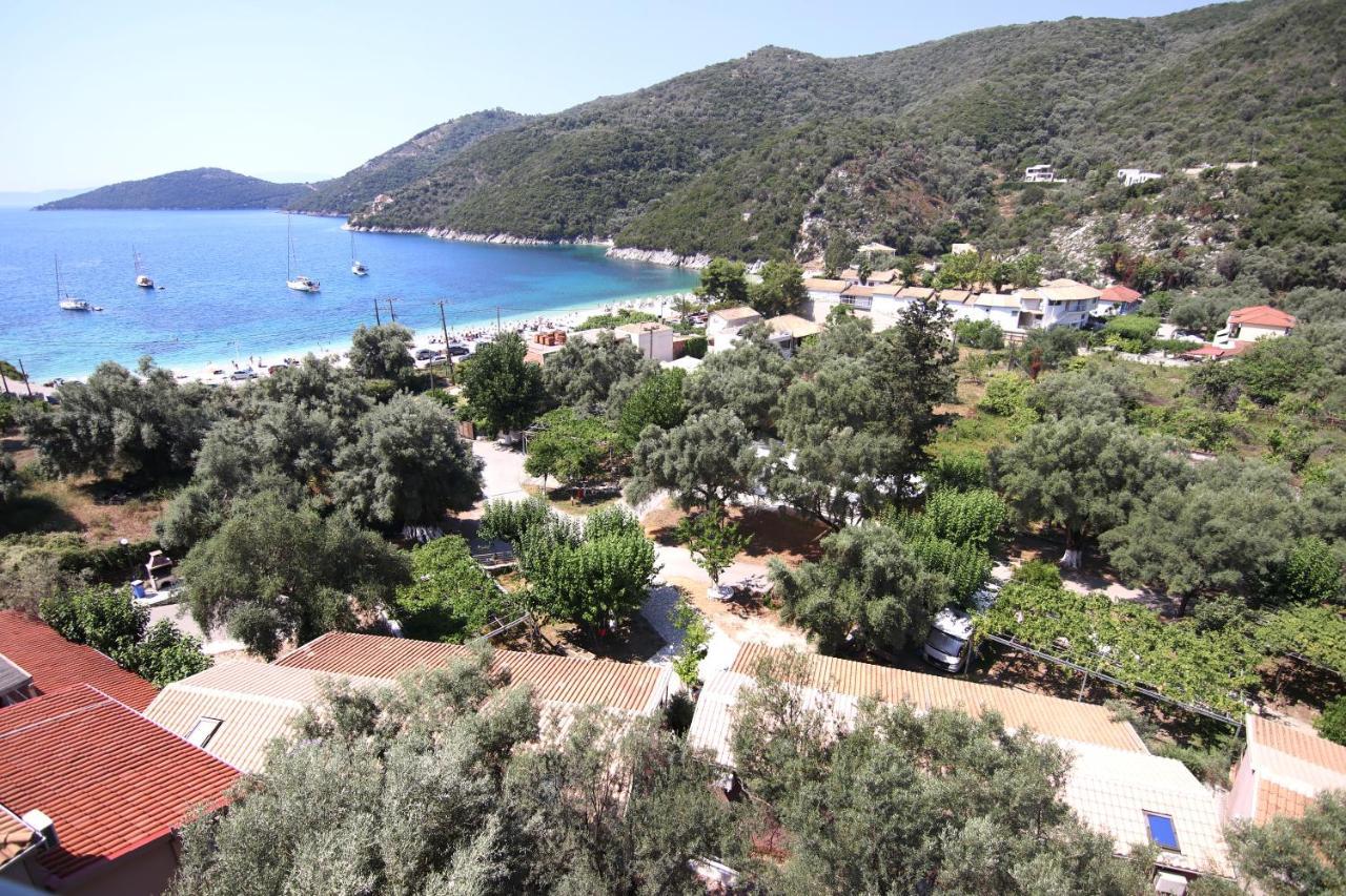 Poros Beach Studios Extérieur photo