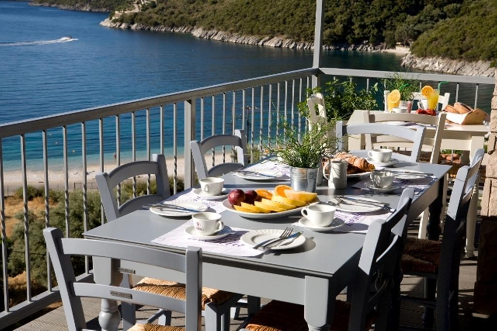 Poros Beach Studios Extérieur photo