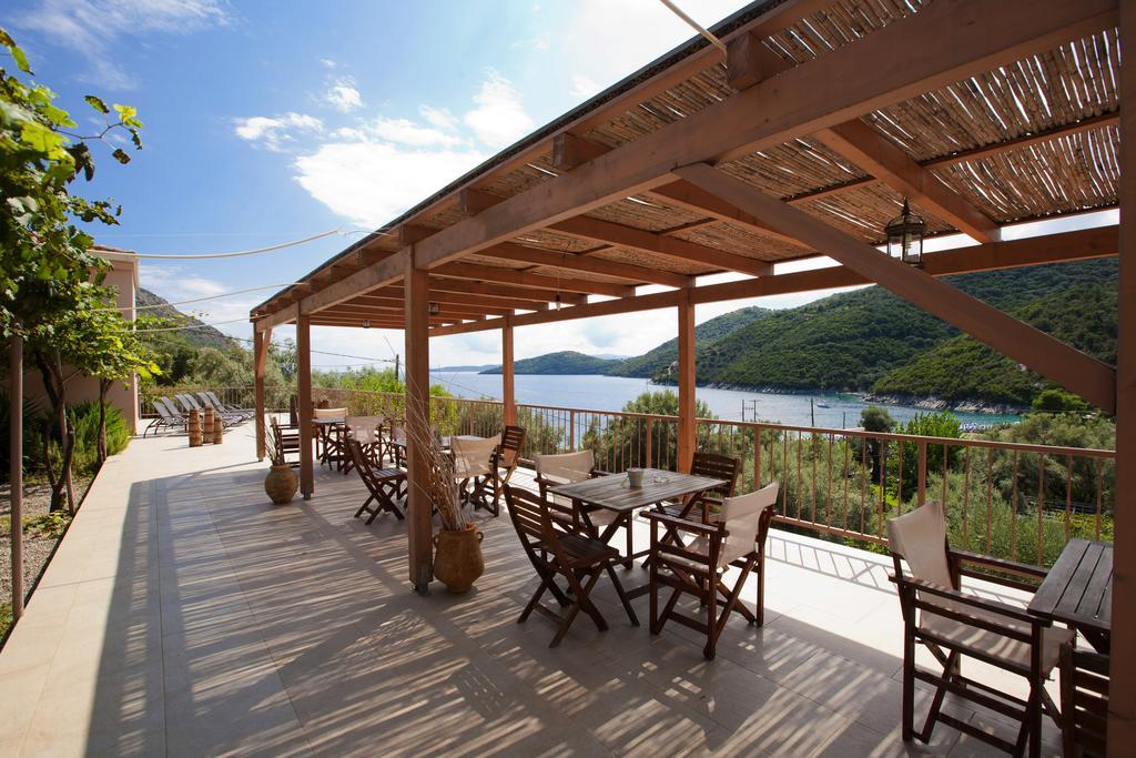 Poros Beach Studios Extérieur photo