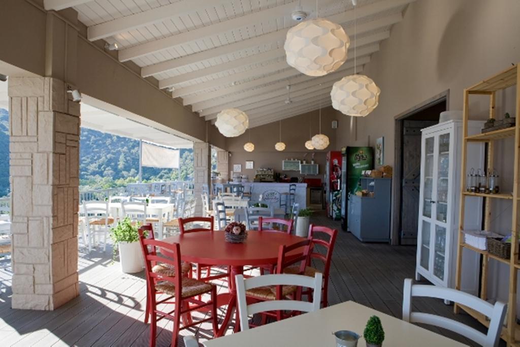 Poros Beach Studios Extérieur photo